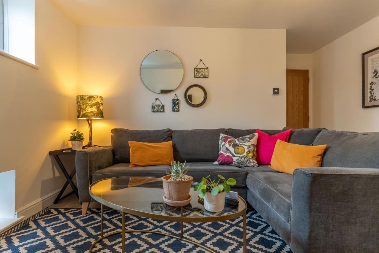 Luxury Chapel Apartment Within City Walls Chester Exterior photo