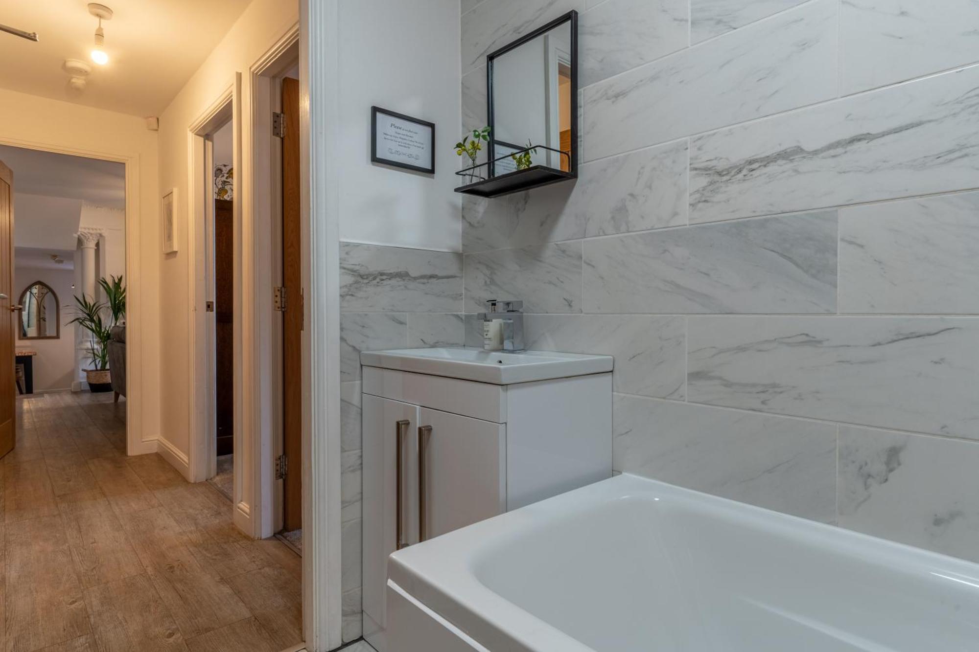 Luxury Chapel Apartment Within City Walls Chester Exterior photo
