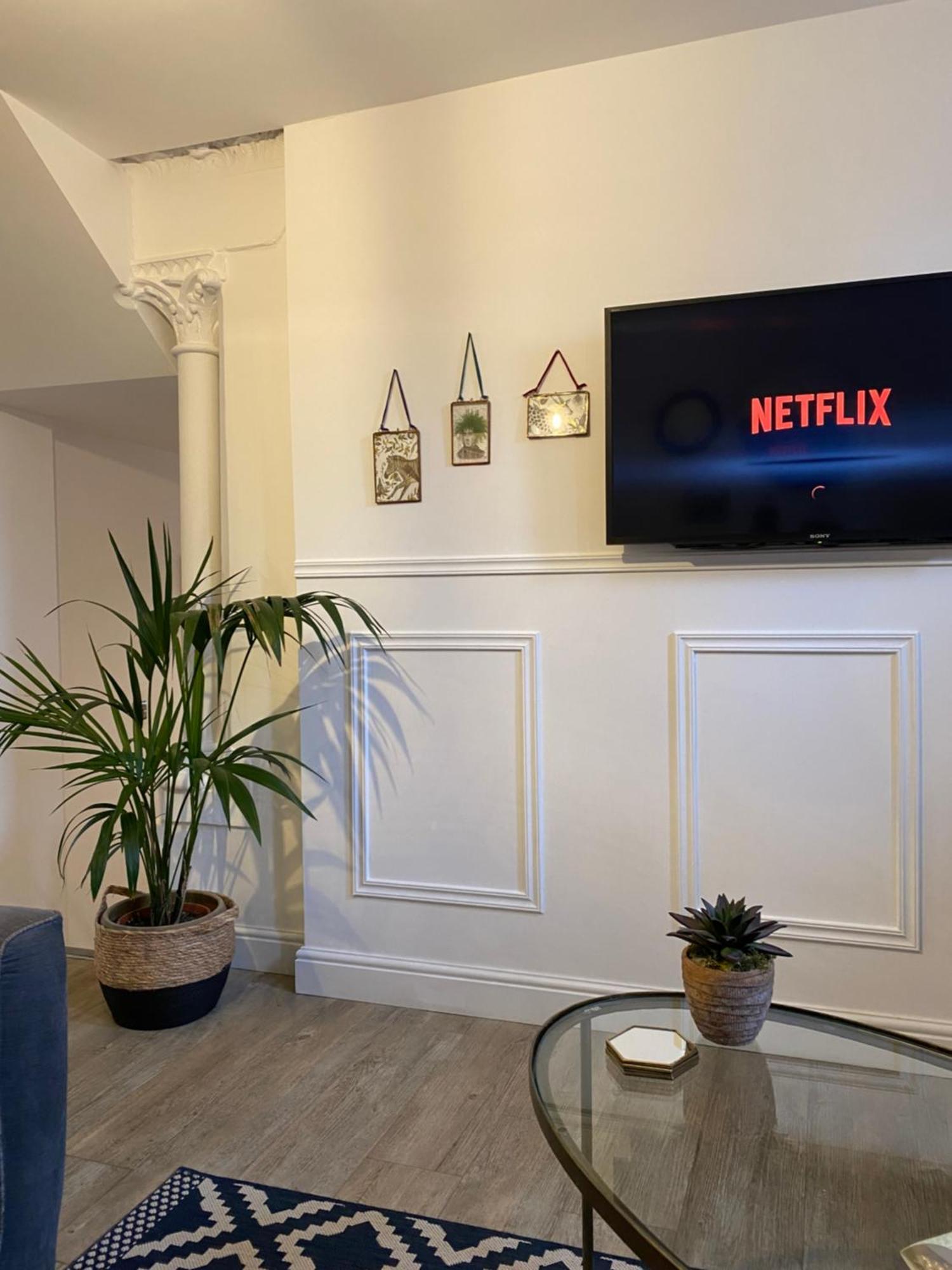 Luxury Chapel Apartment Within City Walls Chester Exterior photo